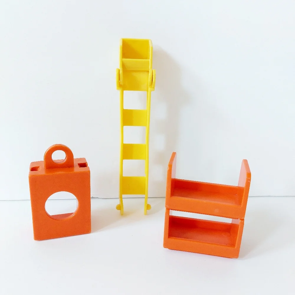 1974 Playskool Rescue Center Bunk Bed Set, Ladder, and‎ Payload